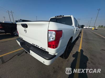 2023 Nissan TITAN SV Crew Cab Short Bed - zdjęcie 4 z 39 - miniatura