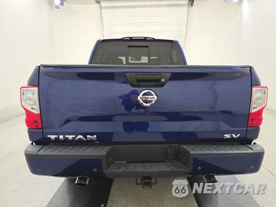 2021 Nissan TITAN SV Crew Cab Short Bed - zdjęcie 5 z 32 - miniatura