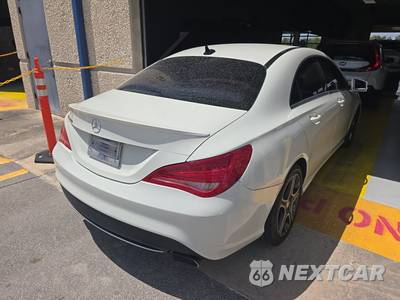 2014 Mercedes-Benz CLA 250 - zdjęcie 4 z 32 - miniatura