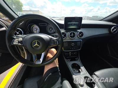 2017 Mercedes-Benz GLA 250 - zdjęcie 11 z 39 - miniatura