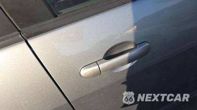 2007 Nissan Versa 1.8 S Hatchback - zdjęcie 23 z 31 - miniatura