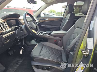 2025 Volkswagen Atlas 2.0T SE w/Technology - zdjęcie 7 z 29 - miniatura