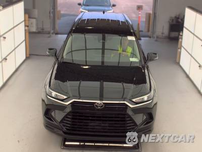 2025 Toyota Grand Highlander XLE - zdjęcie 2 z 31 - miniatura