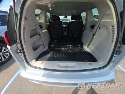 2023 Chrysler Voyager LX 121.6" WB - zdjęcie 16 z 27 - miniatura