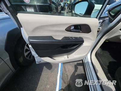 2023 Chrysler Voyager LX 121.6" WB - zdjęcie 9 z 27 - miniatura