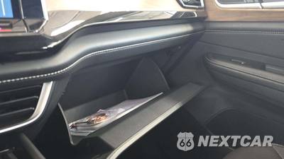 2025 Volkswagen Atlas 2.0T SE w/Technology - zdjęcie 28 z 34 - miniatura