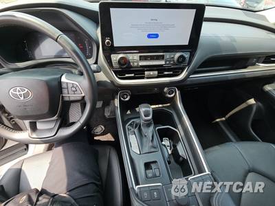 2025 Toyota Grand Highlander XLE - zdjęcie 11 z 35 - miniatura