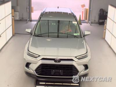 2025 Toyota Grand Highlander XLE - zdjęcie 2 z 35 - miniatura