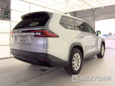 2025 Toyota Grand Highlander XLE - zdjęcie 4 z 35 - miniatura