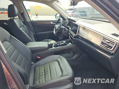 2025 Volkswagen Atlas 2.0T SEL - zdjęcie 8 z 41 - miniatura