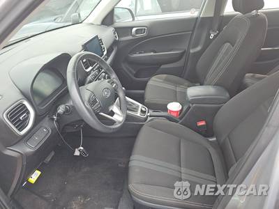 2025 Hyundai Venue SEL - zdjęcie 7 z 25 - miniatura