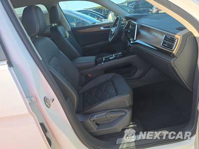 2025 Volkswagen Atlas 2.0T SE w/Technology - zdjęcie 8 z 27 - miniatura
