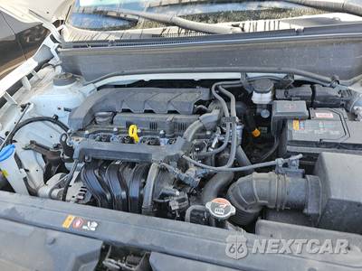2025 Hyundai Venue SEL - zdjęcie 15 z 26 - miniatura
