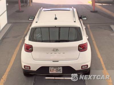 2025 Hyundai Venue SEL - zdjęcie 5 z 26 - miniatura