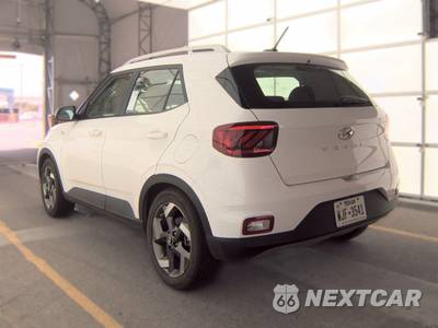 2025 Hyundai Venue SEL - zdjęcie 6 z 26 - miniatura