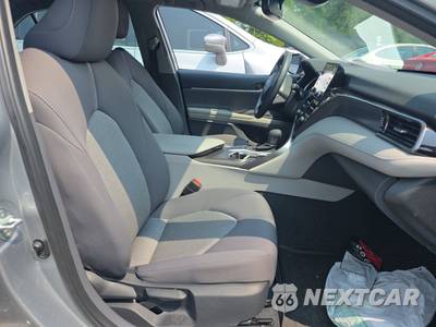 2023 Toyota Camry LE - zdjęcie 8 z 20 - miniatura