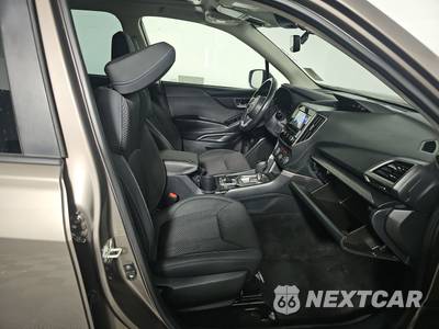 2023 Subaru Forester Premium - zdjęcie 8 z 25 - miniatura