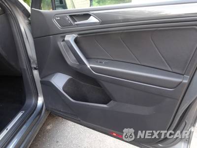 2020 Volkswagen Tiguan SEL Premium R-Line - zdjęcie 37 z 121 - miniatura