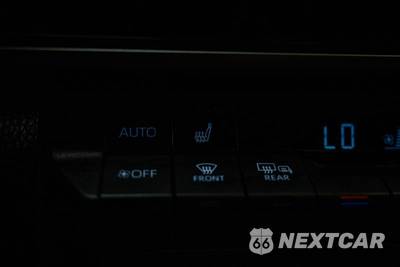 2025 Toyota Camry XSE - zdjęcie 23 z 31 - miniatura