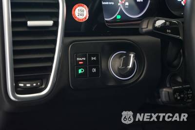 2020 Porsche Cayenne Turbo Coupe - zdjęcie 29 z 36 - miniatura