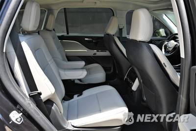 2025 Lincoln Aviator Premiere - zdjęcie 18 z 22 - miniatura