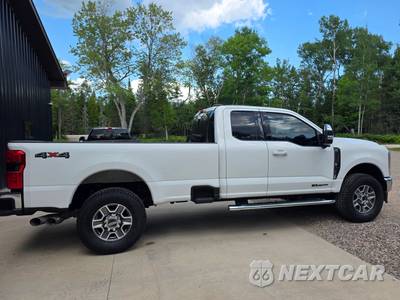 2023 Ford Super Duty F-350 Lariat Extended Cab Long Bed w/Rear Doors - zdjęcie 9 z 34 - miniatura