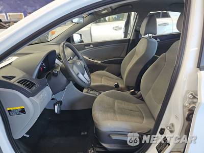 2016 Hyundai Accent SE - zdjęcie 7 z 43 - miniatura