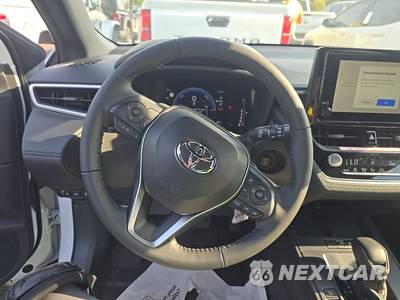 2026 Toyota Corolla Cross Hybrid SE - zdjęcie 16 z 25 - miniatura