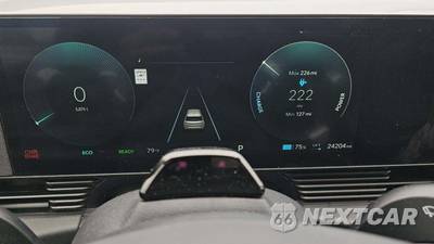 2025 Hyundai IONIQ 5 SE Standard Range - zdjęcie 20 z 23 - miniatura