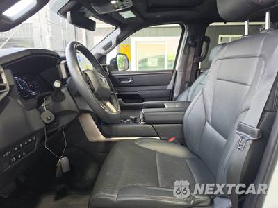 2025 Toyota Sequoia Limited - zdjęcie 7 z 24 - miniatura