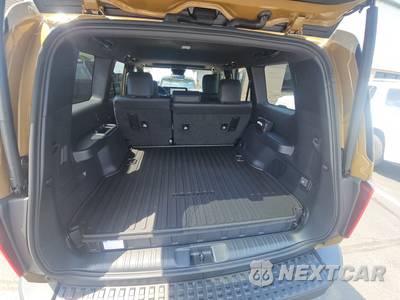 2027 Toyota Land Cruiser - zdjęcie 23 z 24 - miniatura