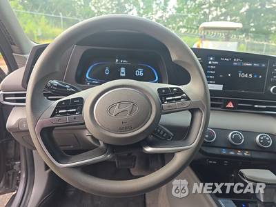 2024 Hyundai Elantra SE - zdjęcie 10 z 32 - miniatura