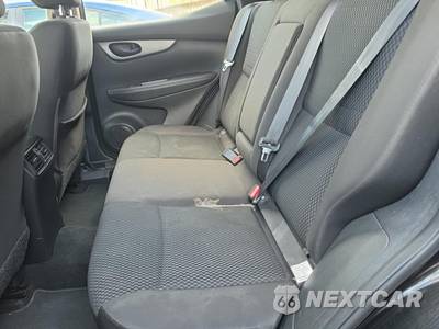 2017 Nissan Rogue Sport S - zdjęcie 16 z 23 - miniatura