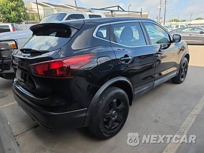 2017 Nissan Rogue Sport S - zdjęcie 4 z 23 - miniatura