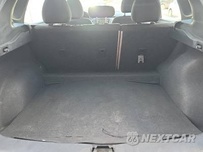 2017 Nissan Rogue Sport S - zdjęcie 19 z 23 - miniatura