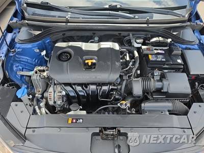 2020 Hyundai Elantra SE Sedan - zdjęcie 18 z 23 - miniatura