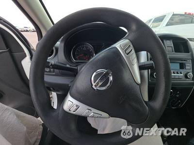 2016 Nissan Versa SV - zdjęcie 10 z 31 - miniatura