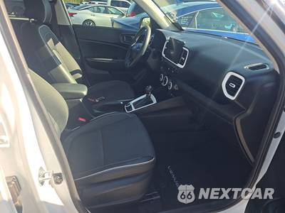 2024 Hyundai Venue Limited - zdjęcie 8 z 20 - miniatura