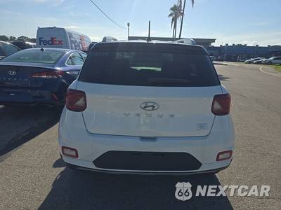 2024 Hyundai Venue Limited - zdjęcie 5 z 20 - miniatura