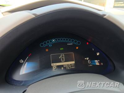 2011 Nissan LEAF SL w/Cold Weather Pkg - zdjęcie 12 z 47 - miniatura