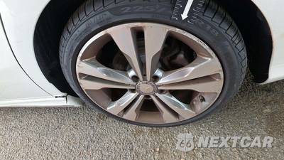2014 Mercedes-Benz CLA 250 - zdjęcie 24 z 34 - miniatura