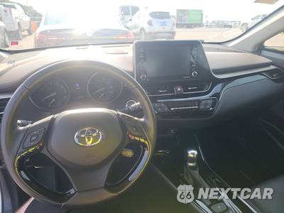 2020 Toyota C-HR Limited - zdjęcie 11 z 23 - miniatura