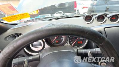 2010 Nissan 370Z Touring Coupe - zdjęcie 21 z 47 - miniatura