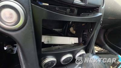 2010 Nissan 370Z Touring Coupe - zdjęcie 44 z 47 - miniatura