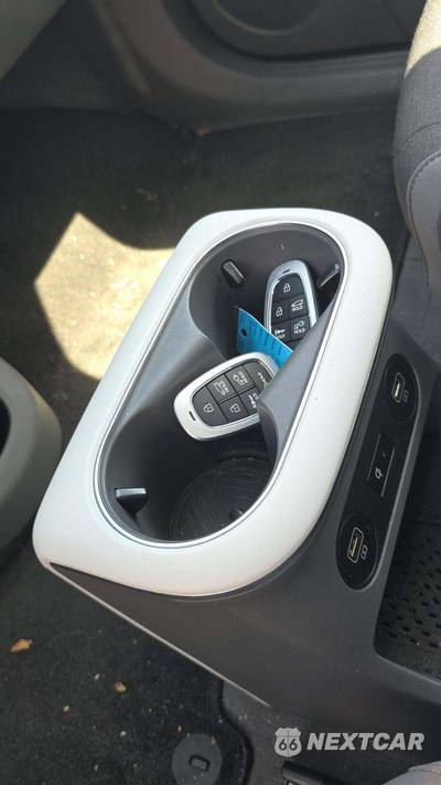 2024 Hyundai IONIQ 5 SEL - zdjęcie 17 z 32 - miniatura