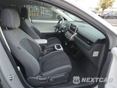 2024 Hyundai IONIQ 5 SE - zdjęcie 8 z 34 - miniatura