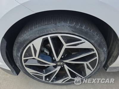 2023 Hyundai IONIQ 6 SEL - zdjęcie 17 z 31 - miniatura