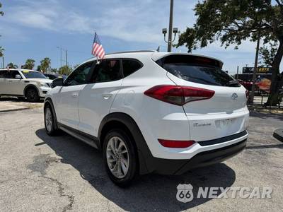 2017 Hyundai Tucson SE Plus - zdjęcie 7 z 25 - miniatura