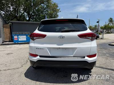 2017 Hyundai Tucson SE Plus - zdjęcie 6 z 25 - miniatura