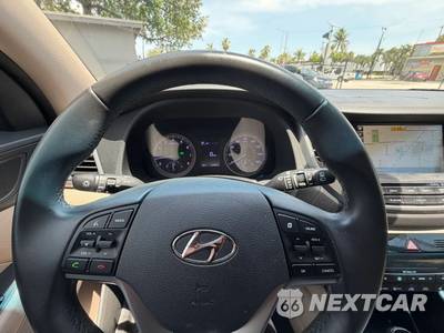 2017 Hyundai Tucson SE Plus - zdjęcie 18 z 25 - miniatura